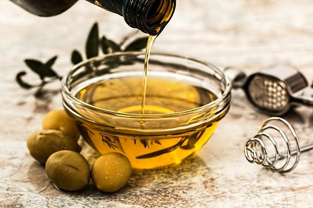 Galiläa ist schon seit Jahrtausenden für seine Oliven und die daraus gewonnenen Öle sehr bekannt.  Bereits zu Zeiten Roms  war das galiläische Olivenöl ein begehrtes Produkt. Ob im Orient, oder in der gehobenen Gastronomie des antiken Roms wurde das Olivenöl aus Galiläa gleichermassen bevorzugt.