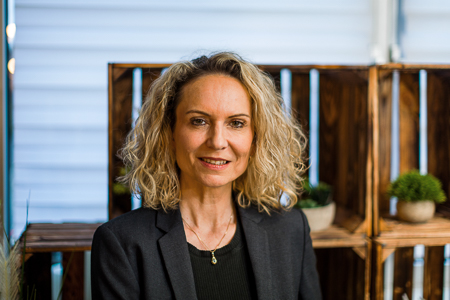 Digitale Medien Agentur für Kunst & Kultur Favori Media, geführt von Künstlerin & Marketing Expertin Franziska Sevik, für den Business Award Berlin 2022 nominiert