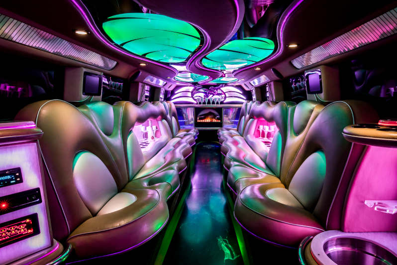 Limousine mieten - ganz einfach bei Celebrity Limousine Service 24 in Frankfurt, Offenbach, Wiesbaden, Mainz und Langen